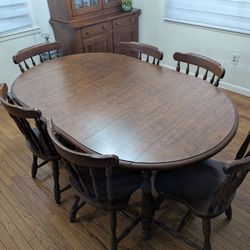 Wood Dining Table with 6 Chairs – Extendable