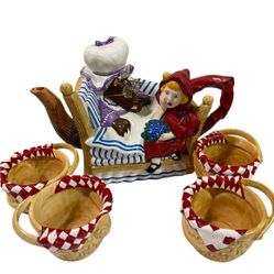 Little red riding hood tea  pot and cups set. ( Bujee design)