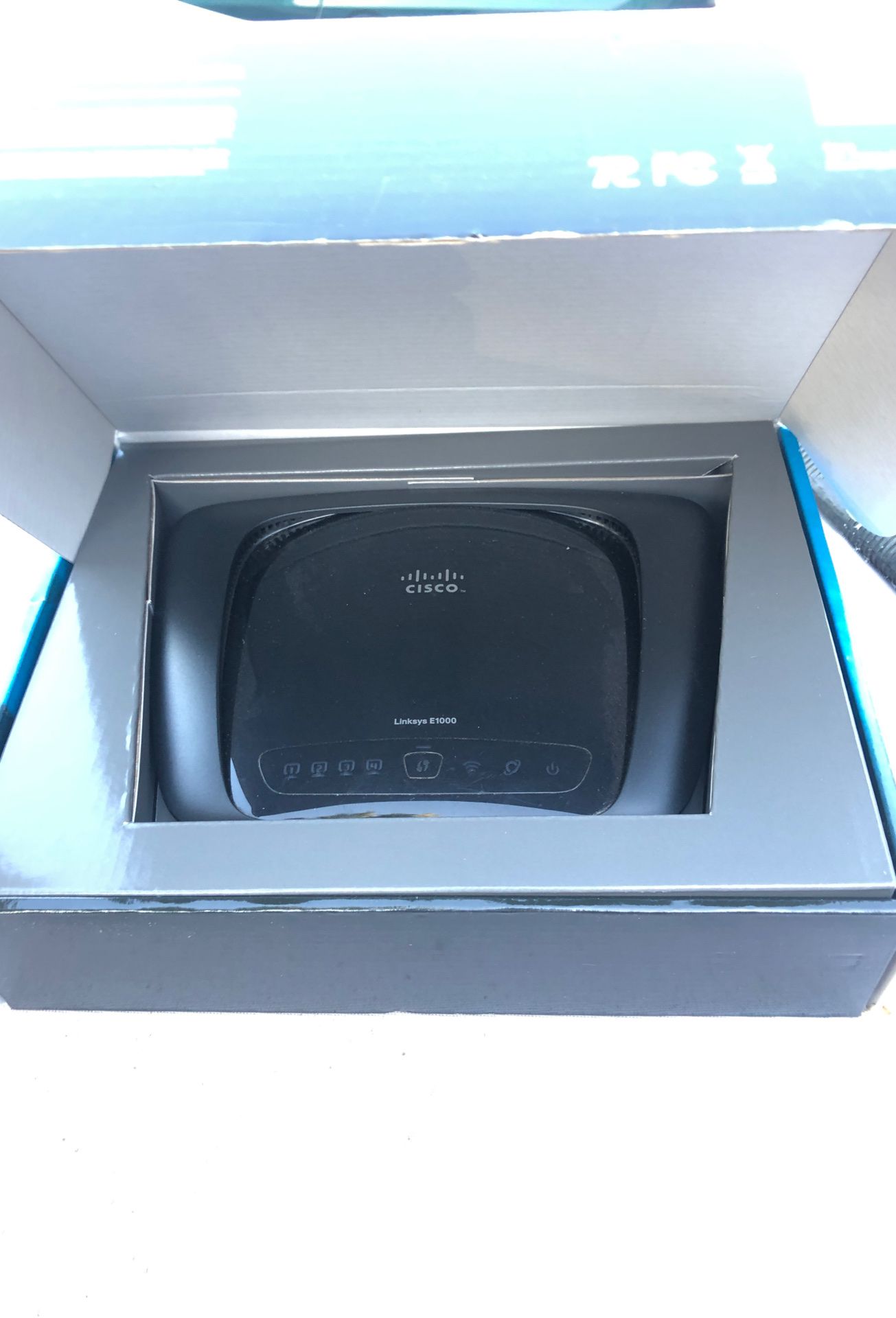 Linksys E1000 wireless-n router