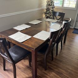 Dark Brown Wood Table & 4 Chairs