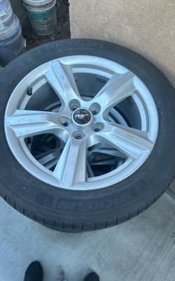 Michelin 25, 3550 R 17 tire tires