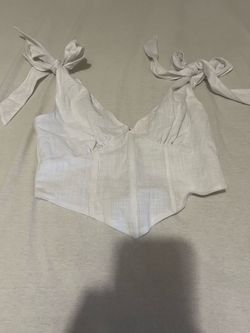 White & black cropped shirts