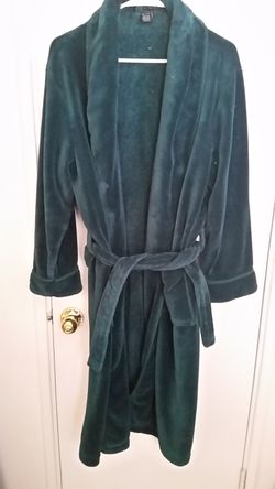 Unisex dark green robe by blue star. Size fits most