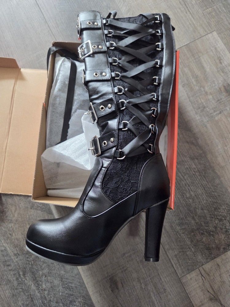 Women's Size 6 Boots