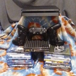 PS4 Slim 