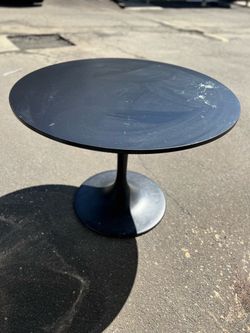 Round table