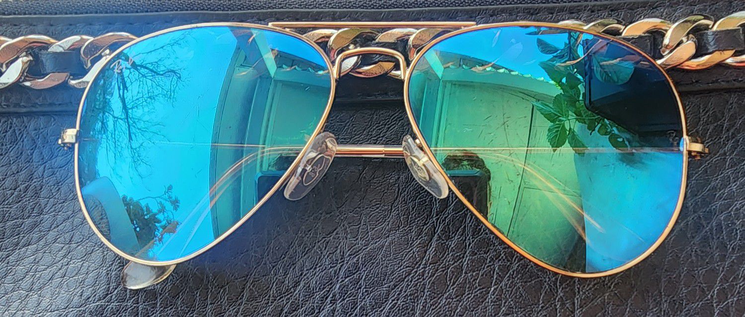 Ray•Ban Sunglasses Authentic 