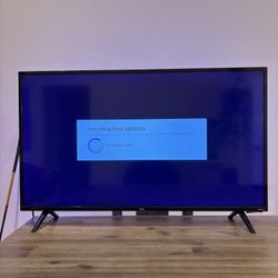 40in TCL Roku TV + LED Strip