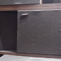 Vintage Pair Of Bose 201 Speakers
