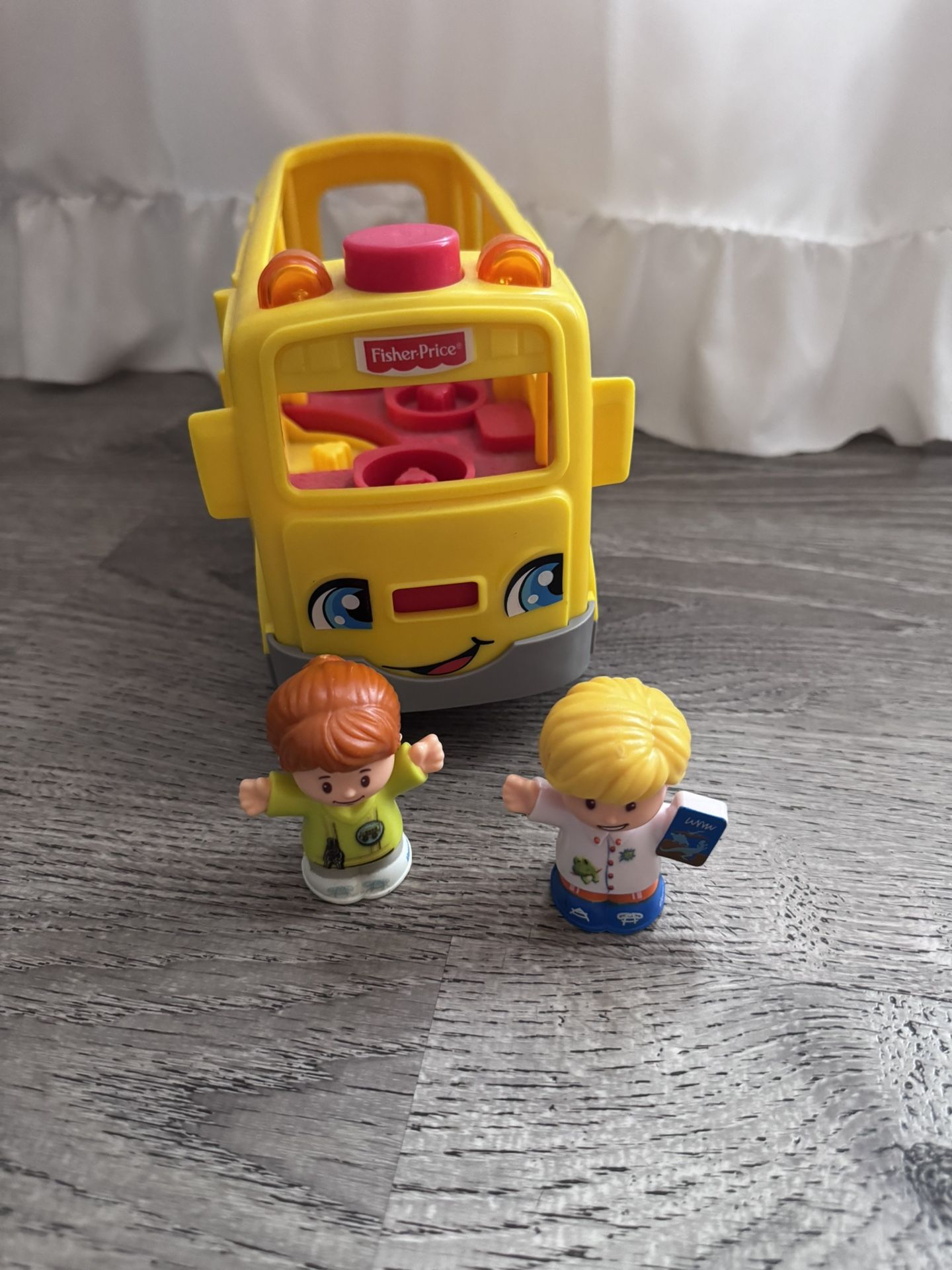 Little People School Bus With 2 Little People