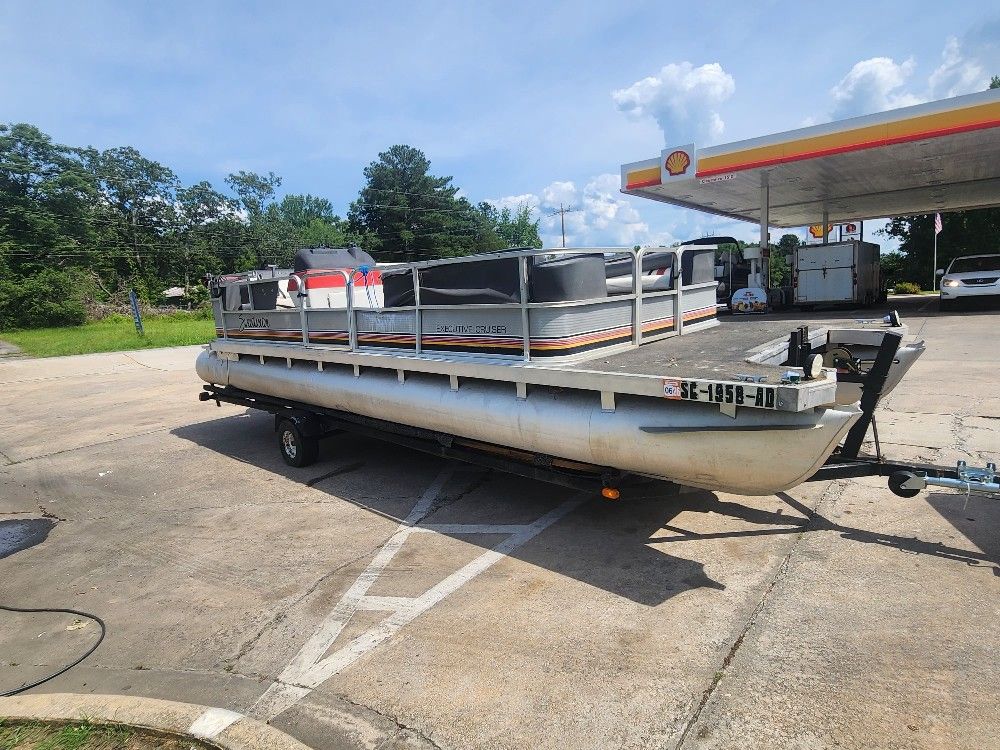 24' Sweetwater Pontoon Boat
