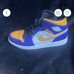Lakers Dunk