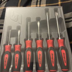 SNAP ON TOOLS USA 6pc RED Soft Grip Combination Screwdriver Set SGDX60BR NEW