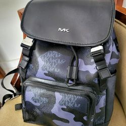 Michael Kors Cooper Camouflage Backpack. Good Condition (Pre-Owned) 