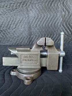 Columbian bench vise
