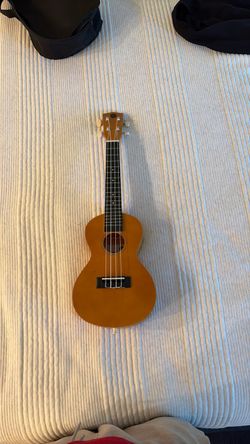 West wood ukulele