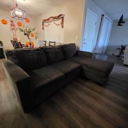 Sectional couch