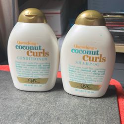 OGX Quenching + Coconut, Curl-Defining Shampoo & Conditioner Curly Hair Shampoo with Coconut Oil, Citrus Oil & Honey, Paraben, Sulfate-Free 