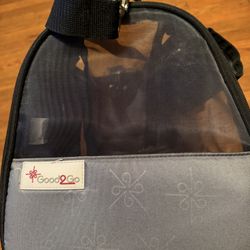 Good 2Go Cat/small Dog Carrier In Very Good Condition 