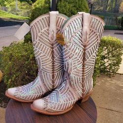 BOOTBARN CORRAL WOMEN'S WHITE BRIGHT INLAY WESTERN BOOTS - SNIP TOE 9.5