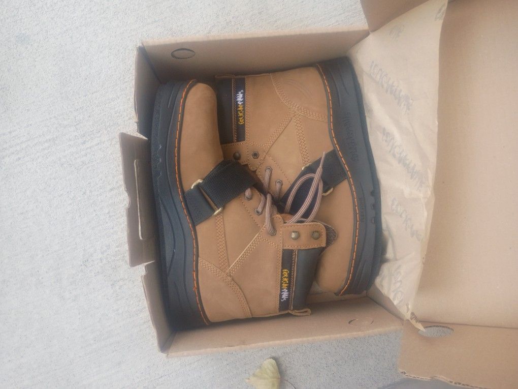 Cougar Paws Size 12