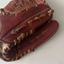 Ssk  Baseball Glove Looks Like A Size 12.