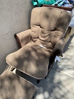 Rocking chair and ottoman