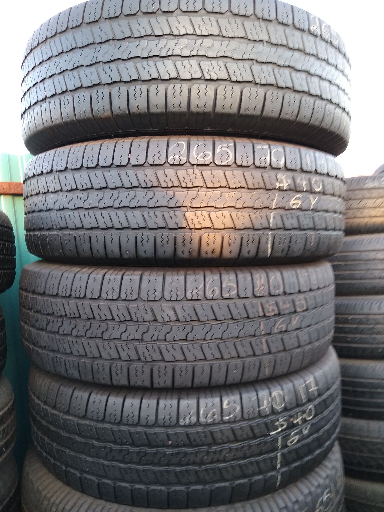 4 used Goodyear truck tires 265/70/17 all 4 for $150 Free installation and balance