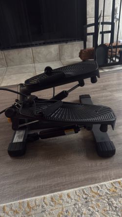 Stepper workout machine with resistance band attachment