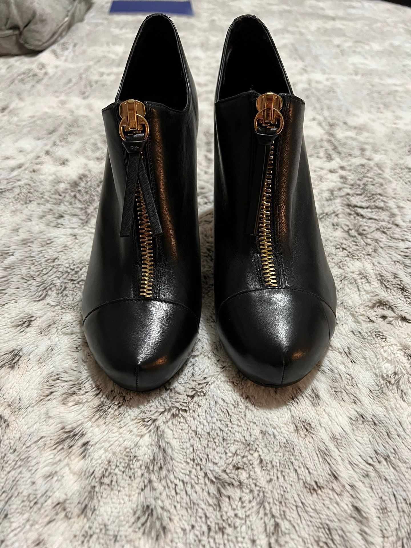Bar III black Leather Booties with Gold zipper, Sz 9