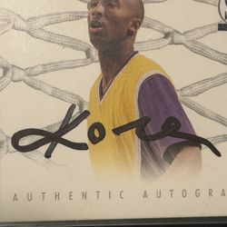* 1997 KOBE BRYANT SCORE BOARD ROOKIE AUTOGRAPHED “ KOBE “  * STAMPED PSA AUTHENTICATED  * Awesome Large Black Ink KOBE AUTO 