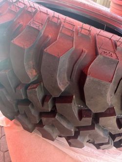 Bf Goodrich Mudterrain 275/75r17