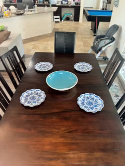 Kitchen table