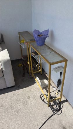 2 Side Tables