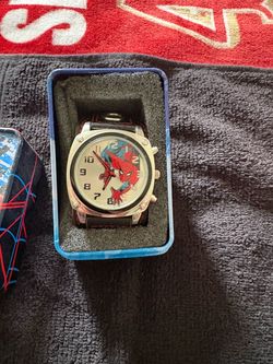 Marvel Spider-Man Kids Watch with Tin Case