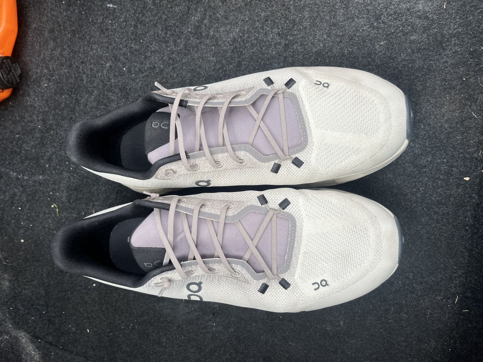 On Clouds tennis shoes