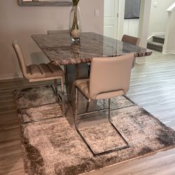 Dining room table with 4 chairs