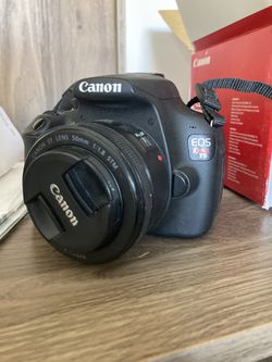 Gently used Canon T5 w 2 lenses 50mm lens 18-55mm