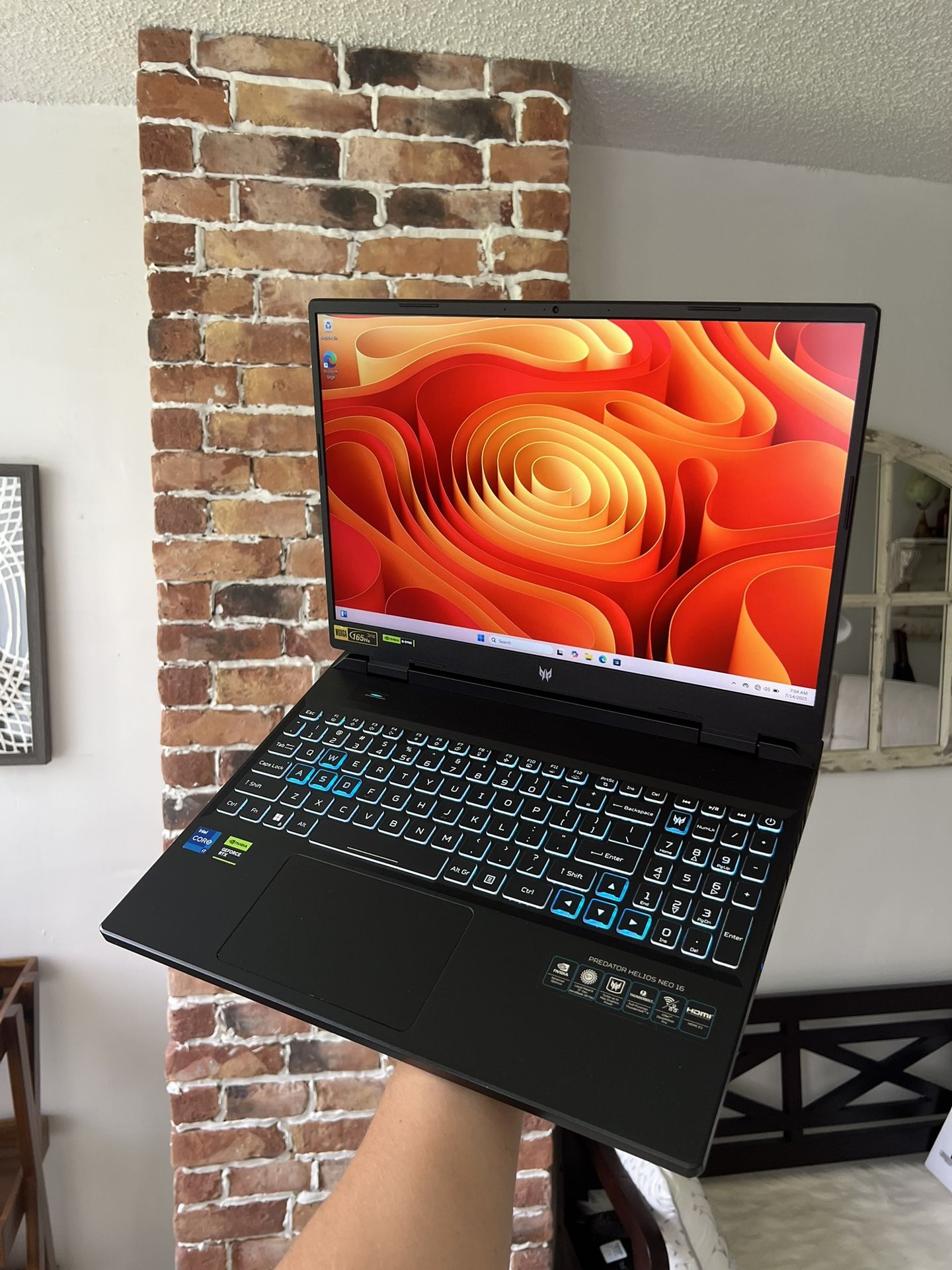 Nvidia Rtx 4050 + Intel Core i7-13700HX • Gaming Laptop Acer Predator NEO 16 • RAM 64GB • SSD 1.5TB