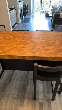 Kitchen island