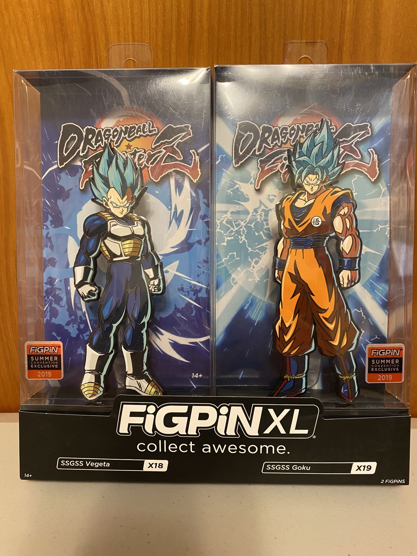 Dragon Ball Z Fig Pin XL Goku And Vegeta SDCC