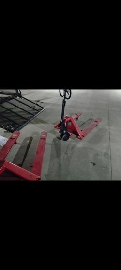 Low profile pallet jacks $499 wide model
