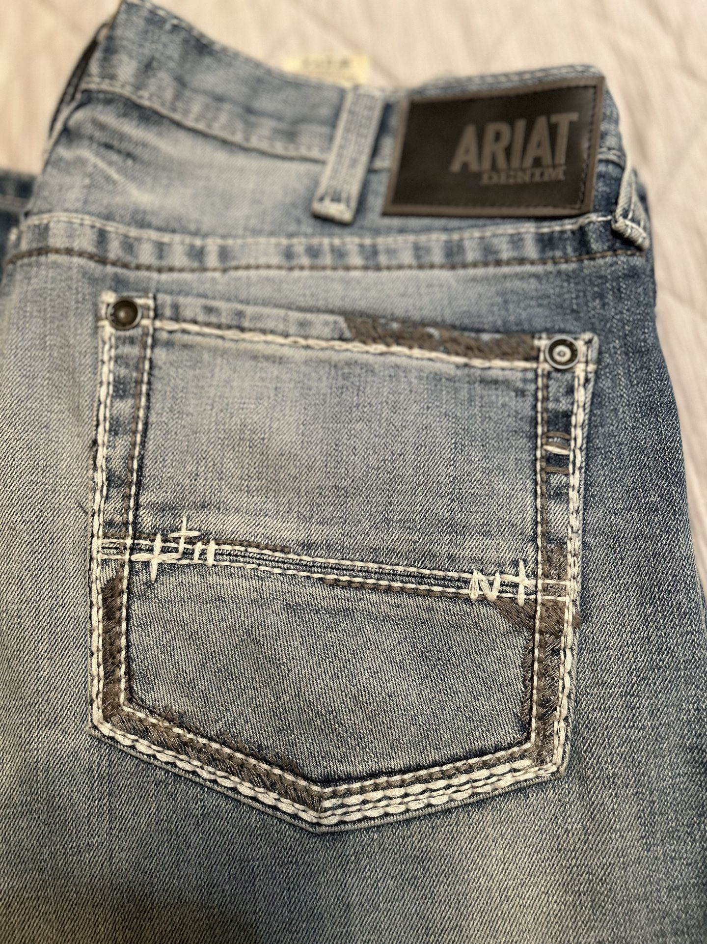 Ariat® Men's M2 Relaxed Stirling Stretch Boot Cut Jeans Size 38x36 Distressed-EUC-One Owner