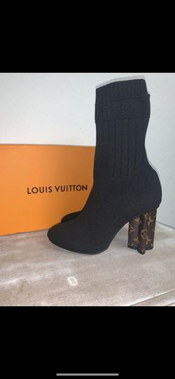 Women Silhouette Boots 