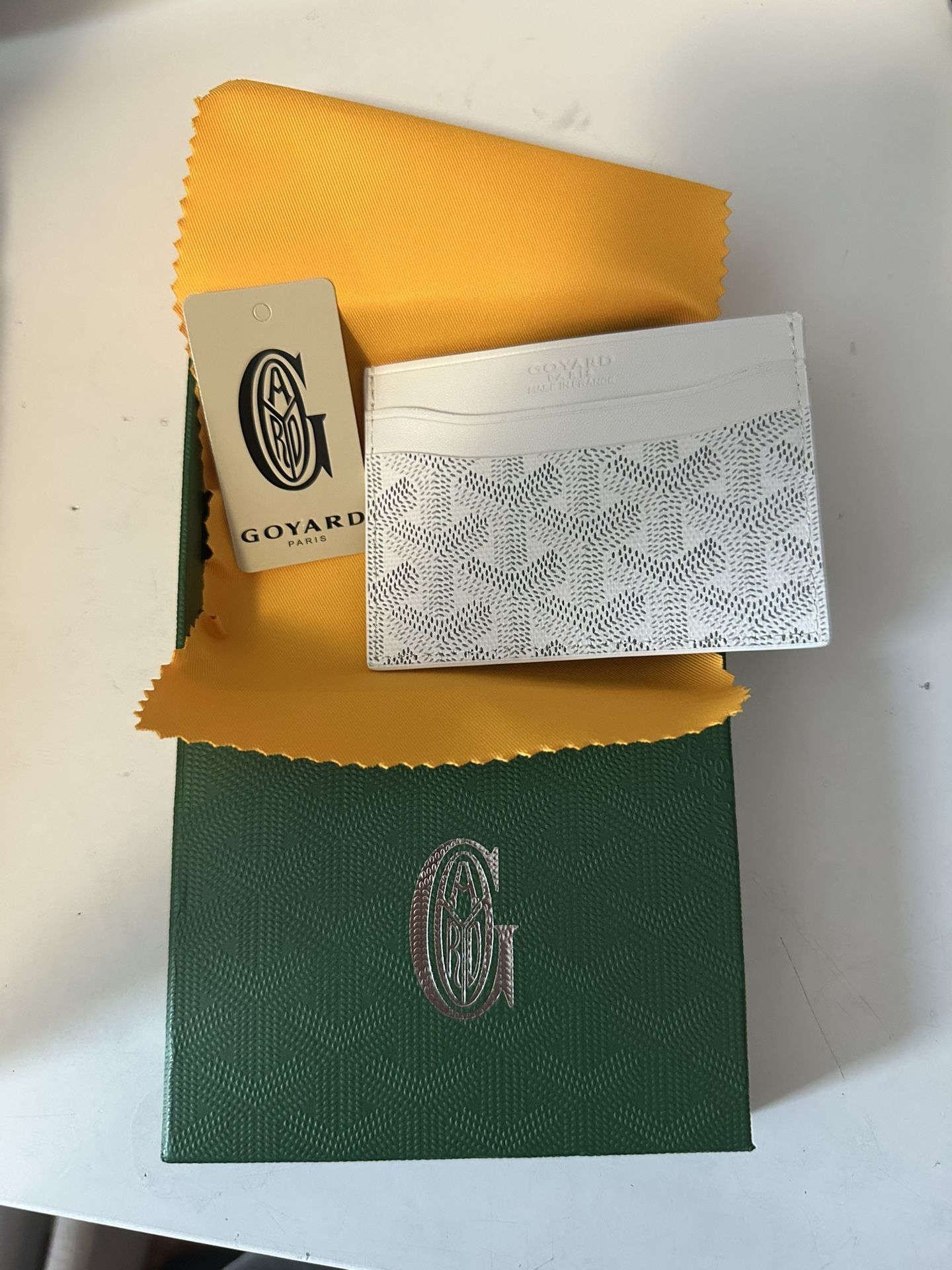 White go yard wallet