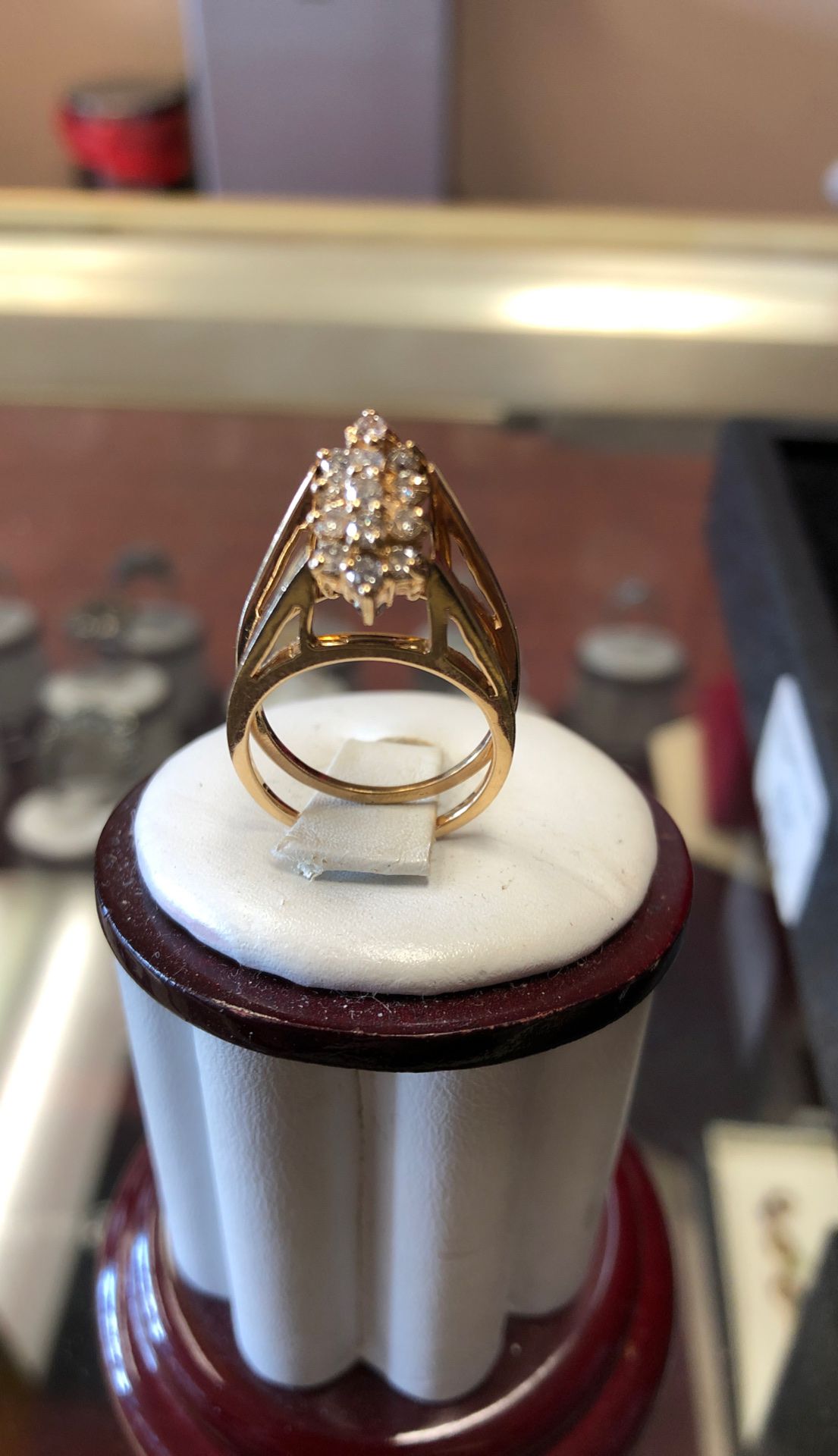 14k ring with diamond 5g