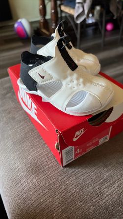 Toddler sandals white Nike