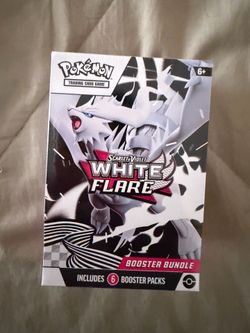 Pokemon White Flare Booster Bundle