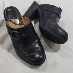 Nurture Dakota Black Leather Clog Mule Comfort Slides size Woman's 7.5