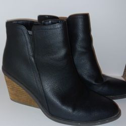 Black Boots With Heel